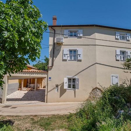 Mediterranes Ferienhaus M. Terrasse Veli Lošinj Exterior foto