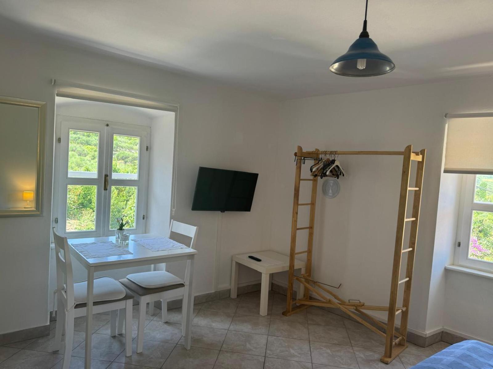 Mediterranes Ferienhaus M. Terrasse Veli Lošinj Exterior foto